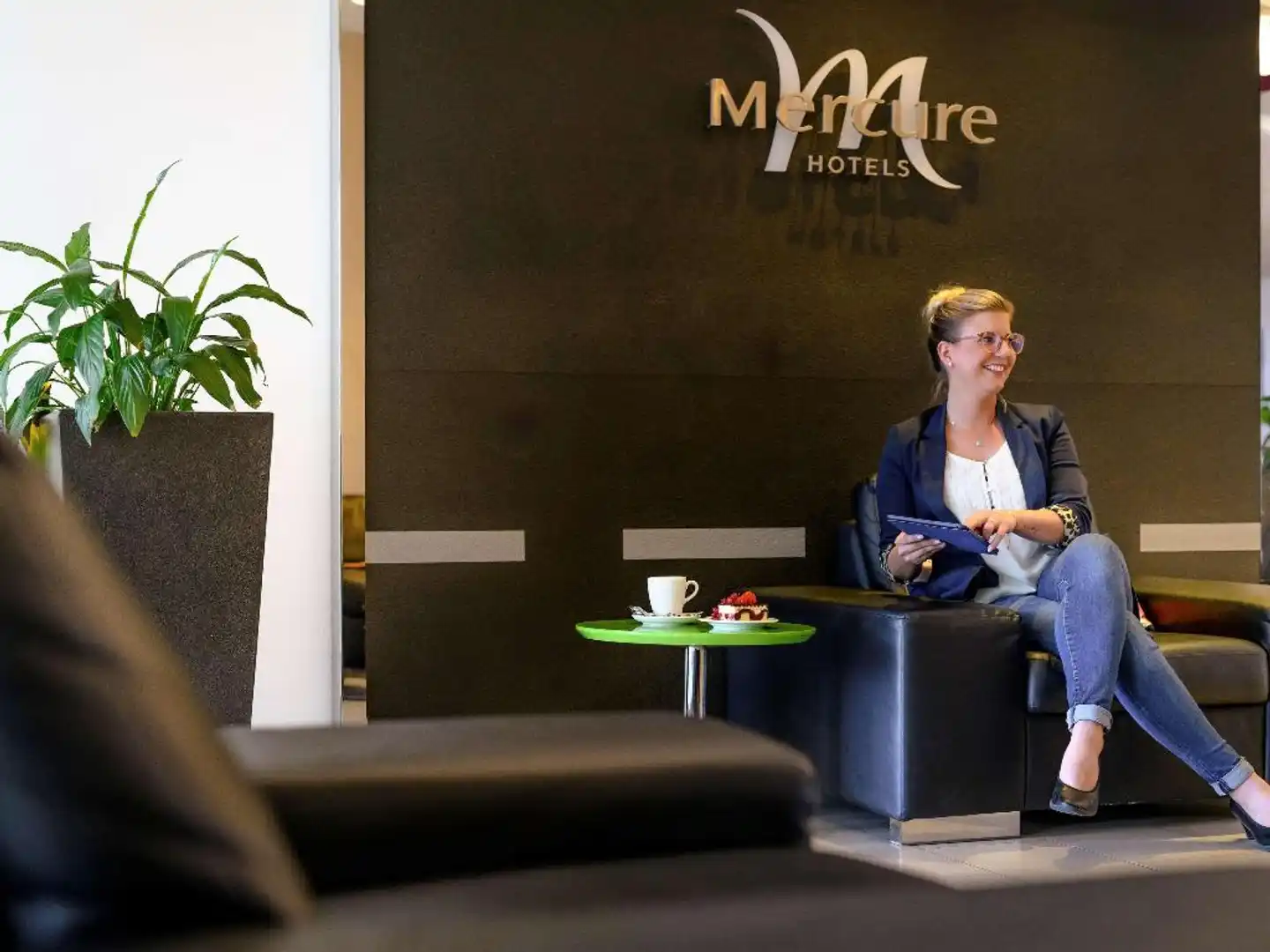 Mercure Hotel Koeln West Lobby