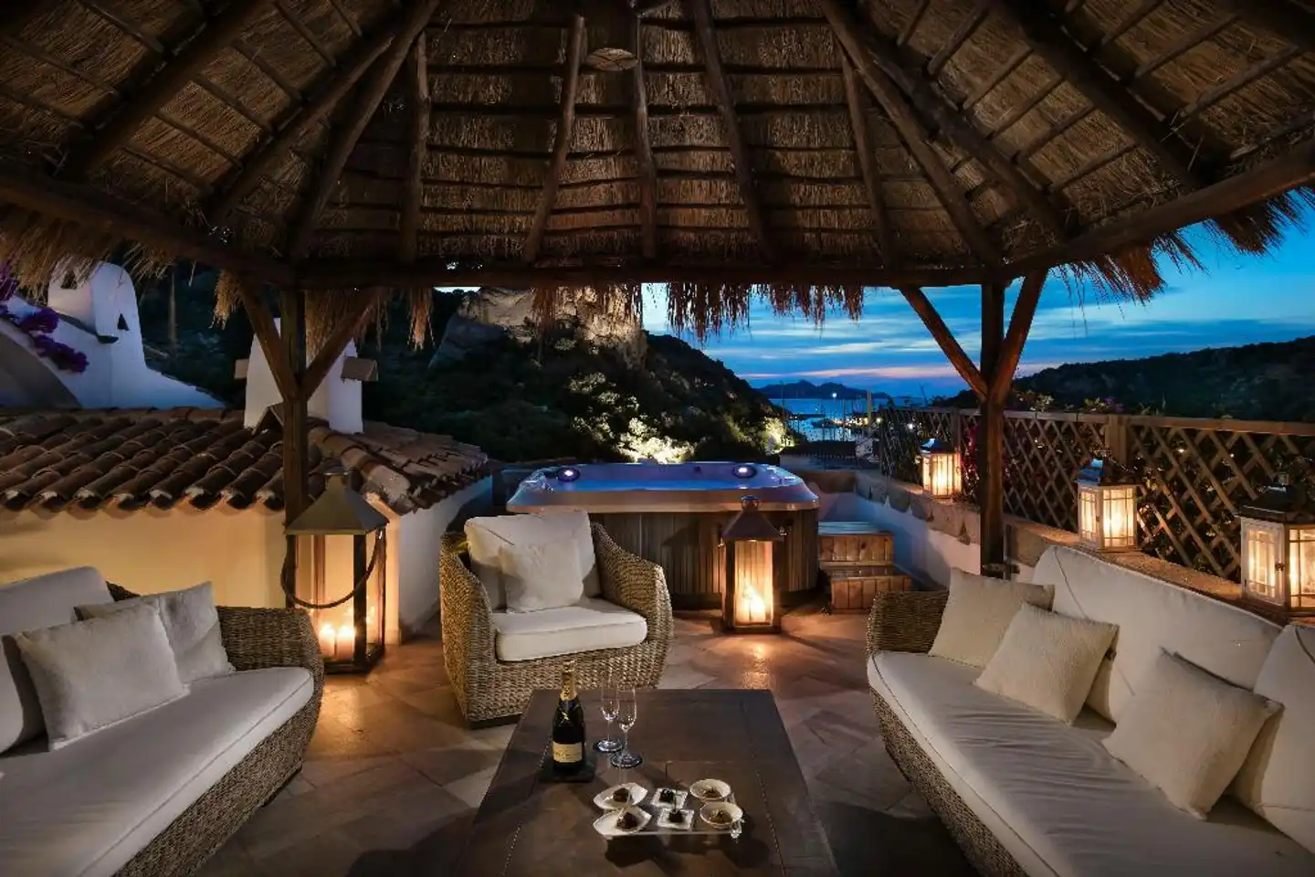 Grand Hotel Poltu Quatu Bar