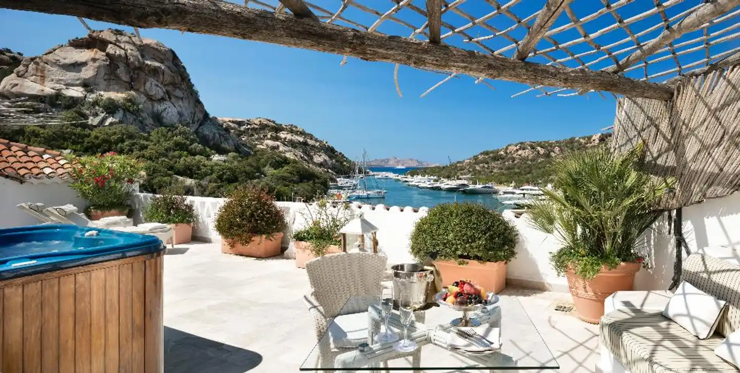 Grand Hotel Poltu Quatu Terrasse