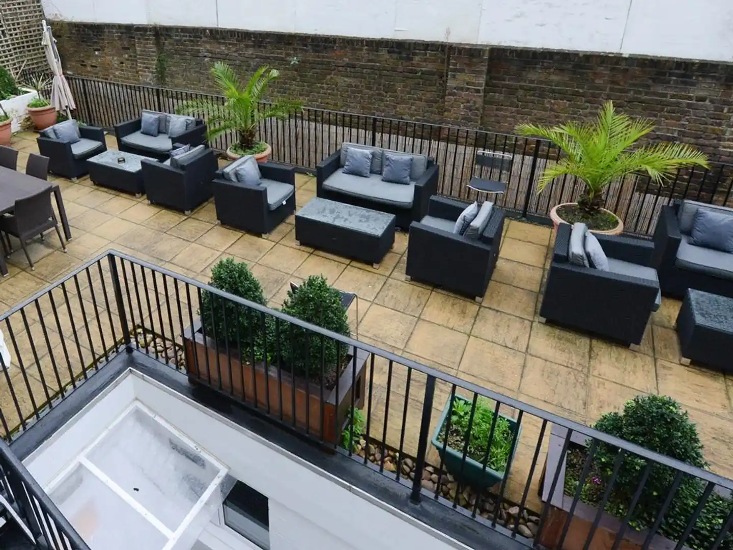 New Linden Terrasse