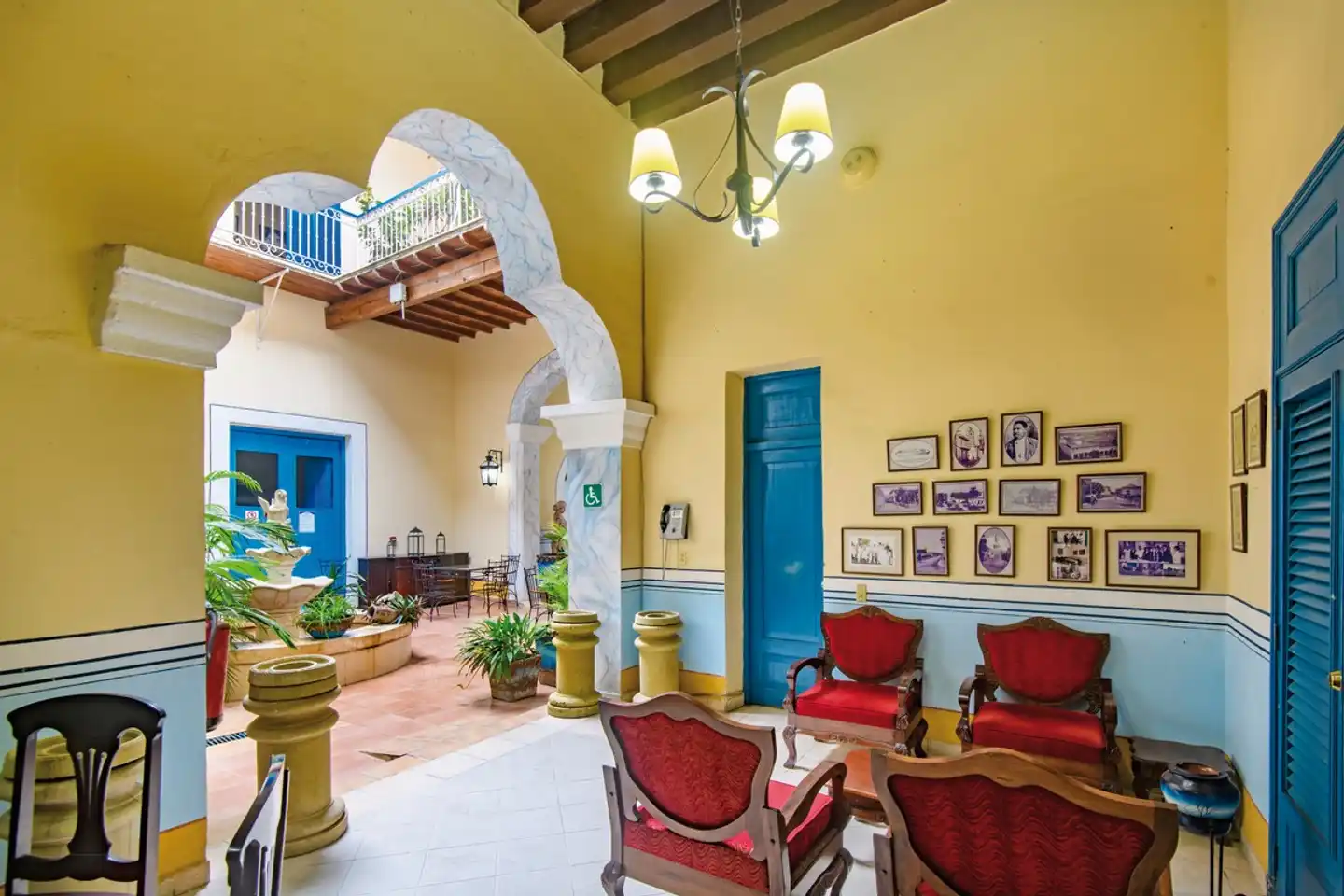 Hotel E Rijo Lobby