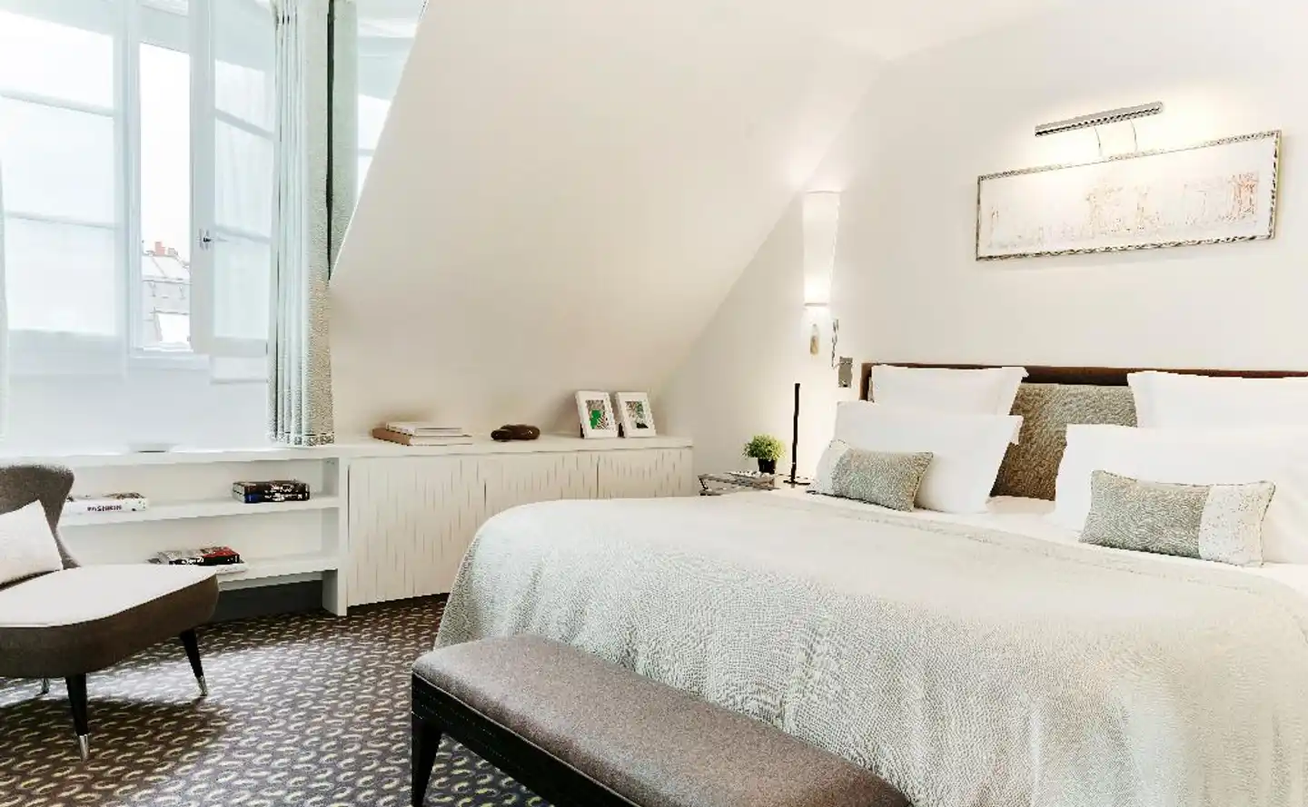 Le Burgundy Paris Wohnbeispiel