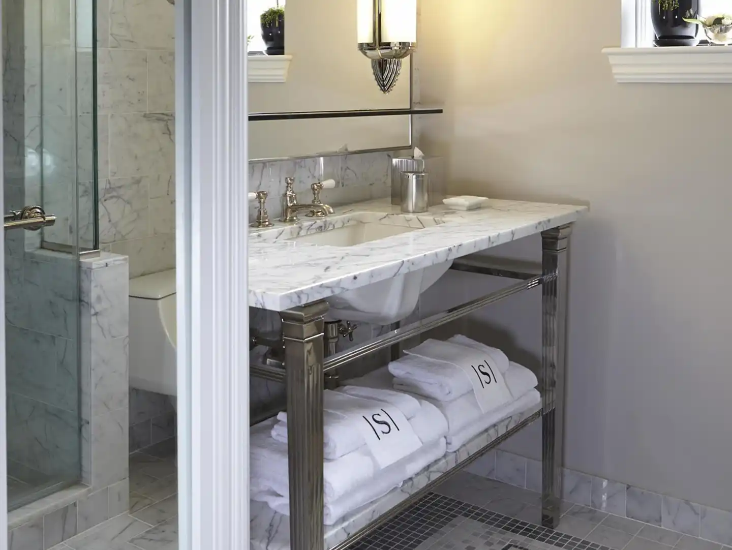 The Surrey Badezimmer