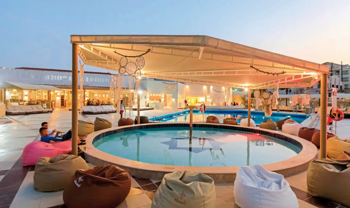 Meraki Resort Pool