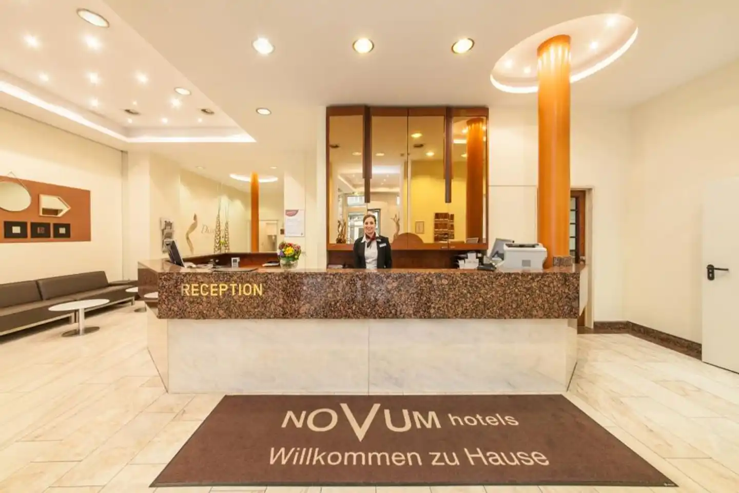 Novum Hotel Madison Lobby