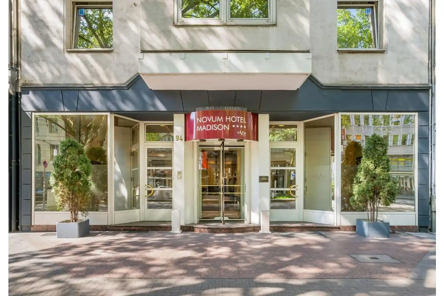 Novum Hotel Madison Aussenansicht