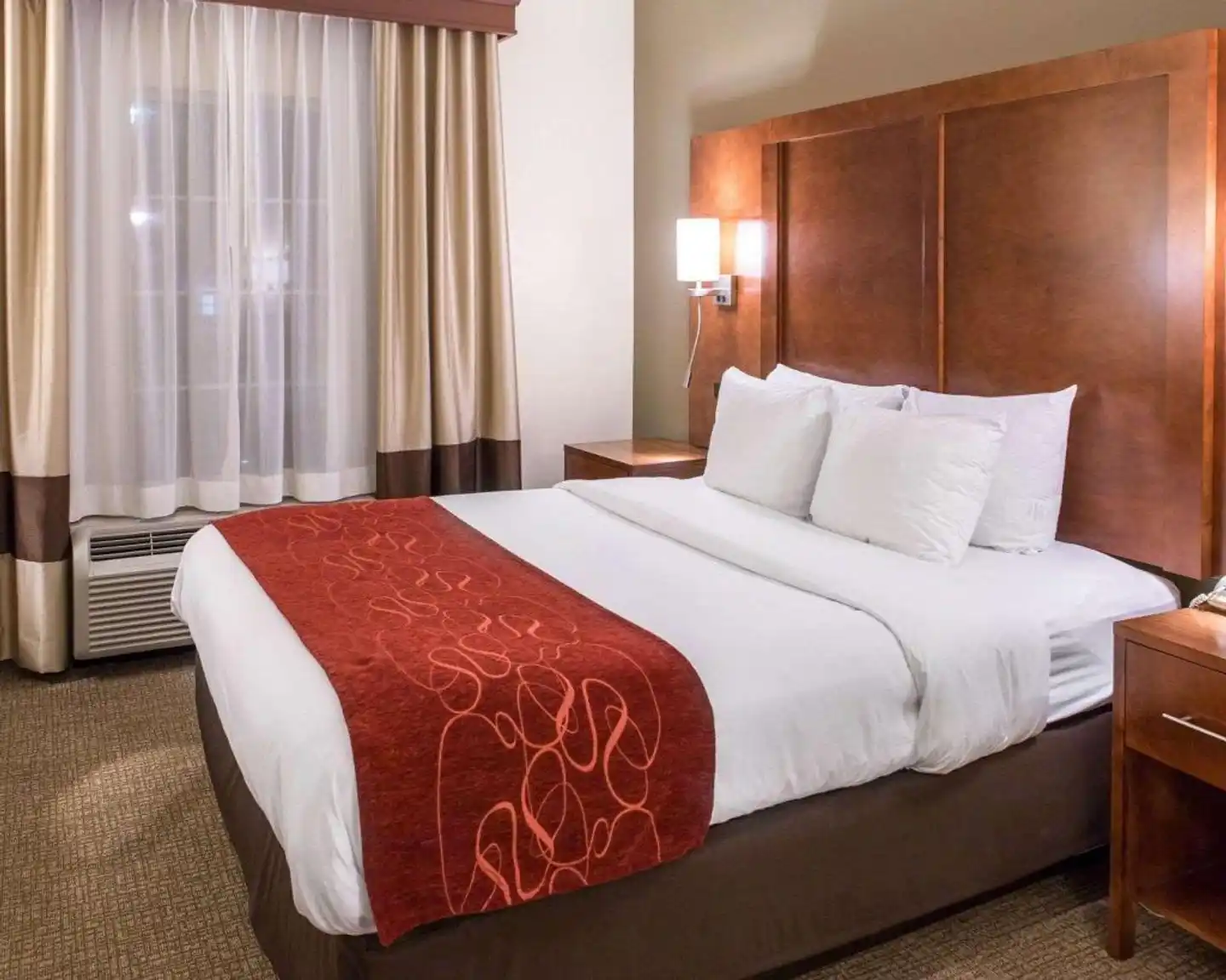 Comfort Suites Newark Wohnbeispiel