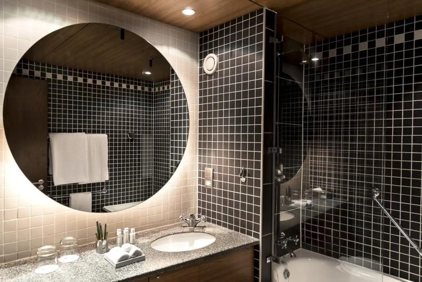 K West Badezimmer