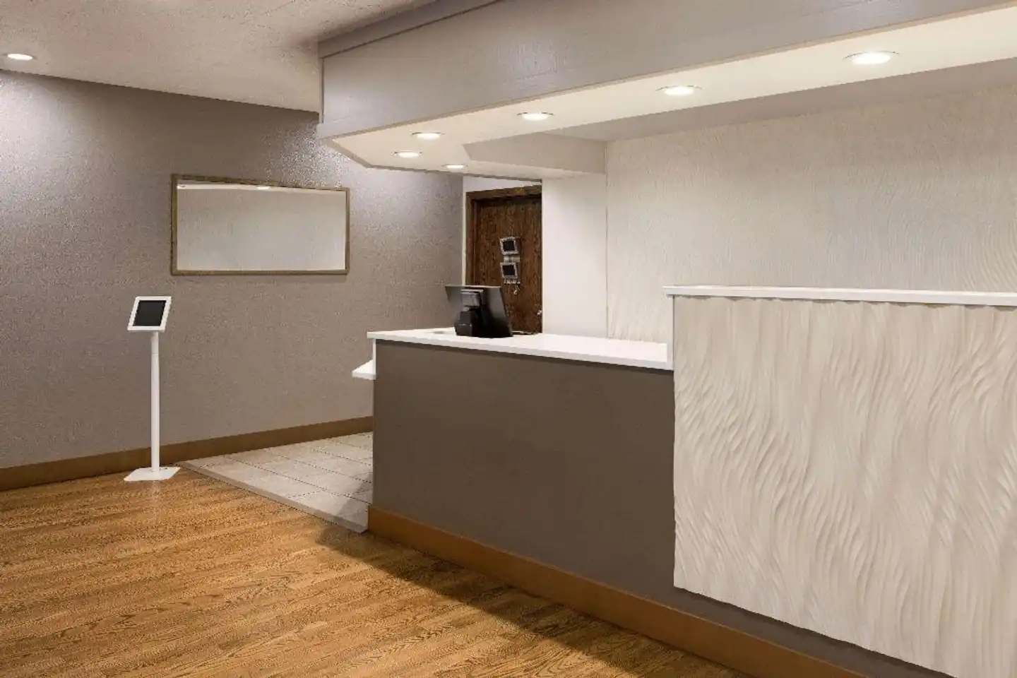 Ramada by Wyndham Albuquerque Airport Lobby