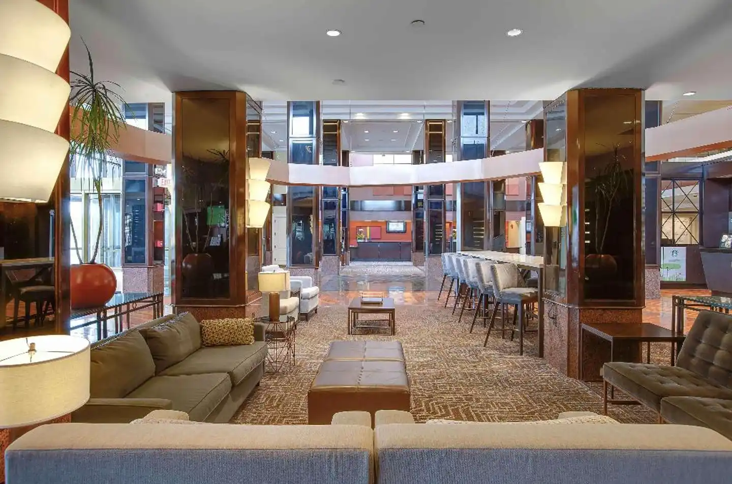 Hilton Newark Airport Lobby