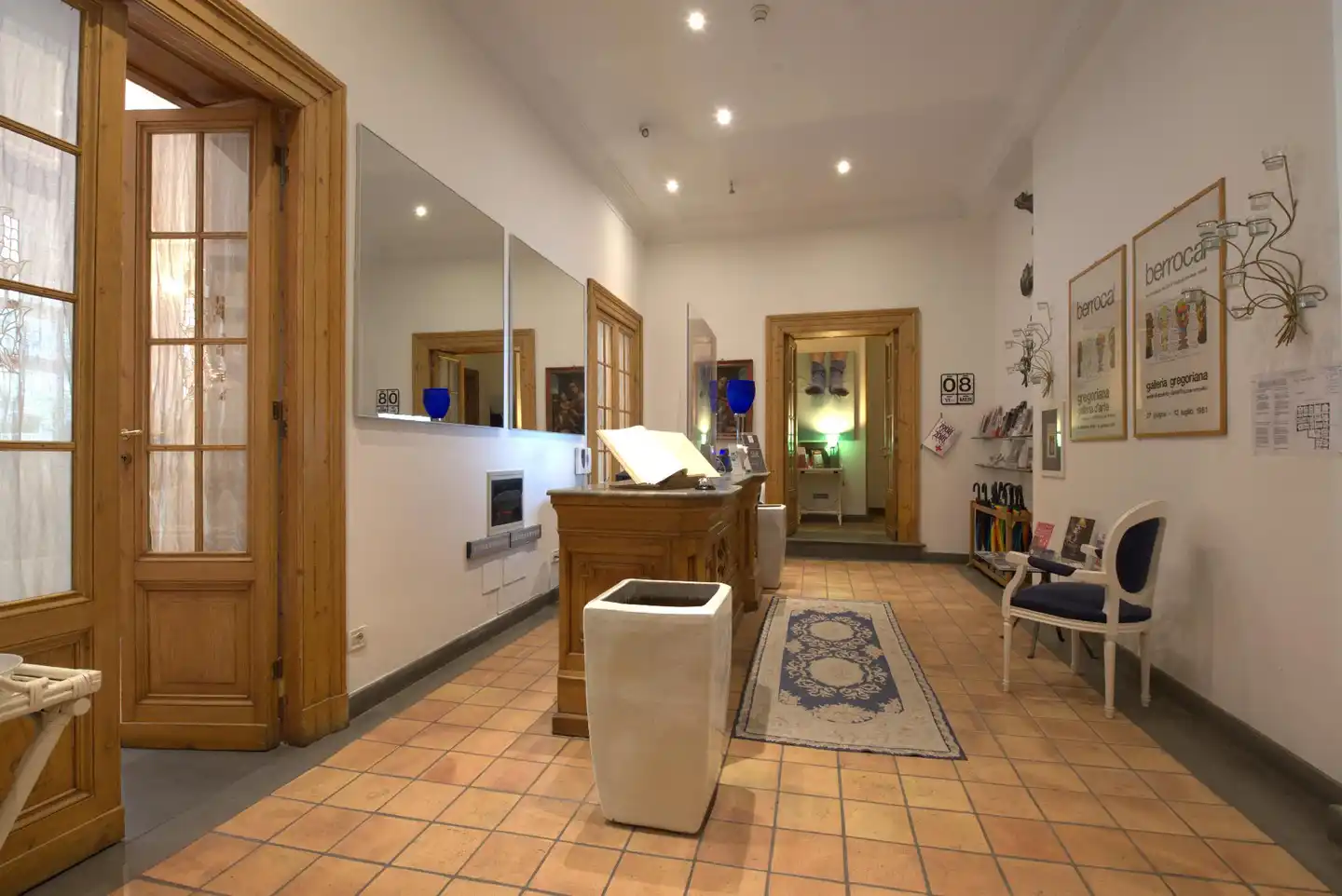 Cairoli Lobby