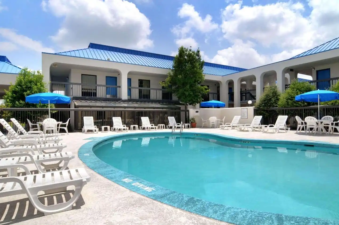 Baymont by Wyndham Macon I-75 Aussenansicht