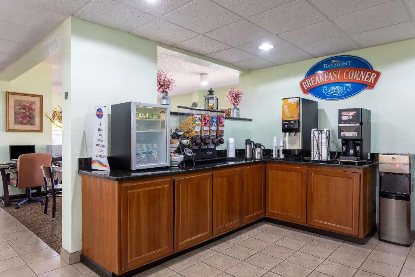 Baymont by Wyndham Tallahassee Lobby