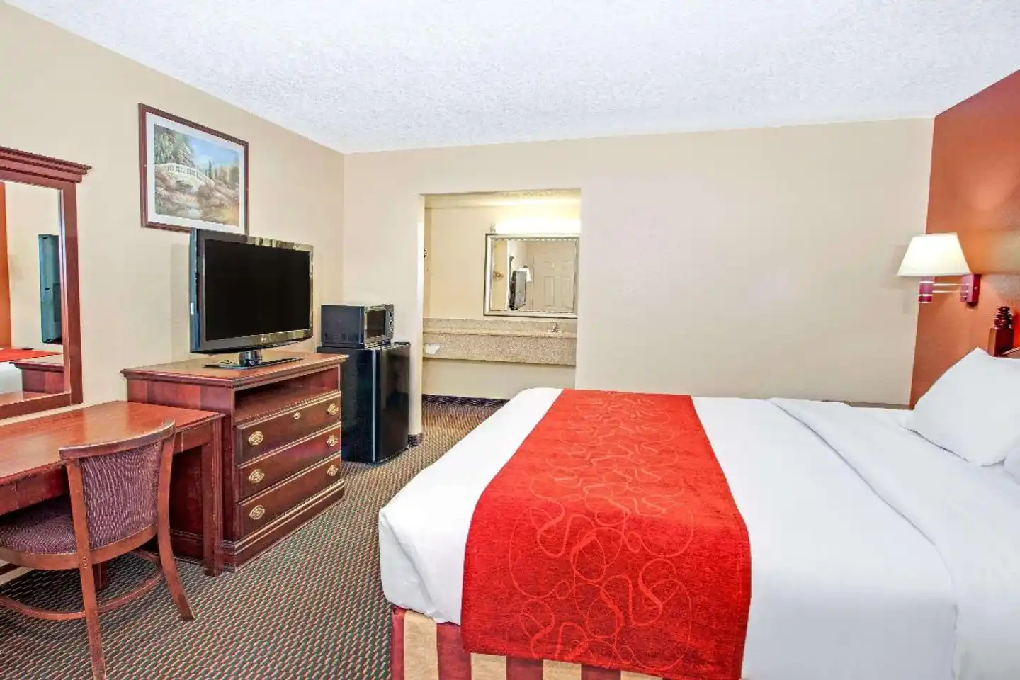 Days Inn Canton Wohnbeispiel