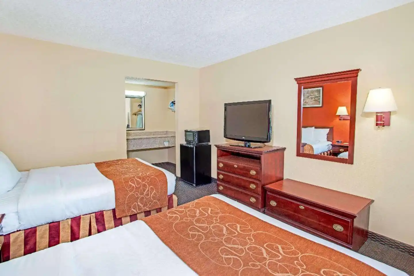 Days Inn Canton Wohnbeispiel