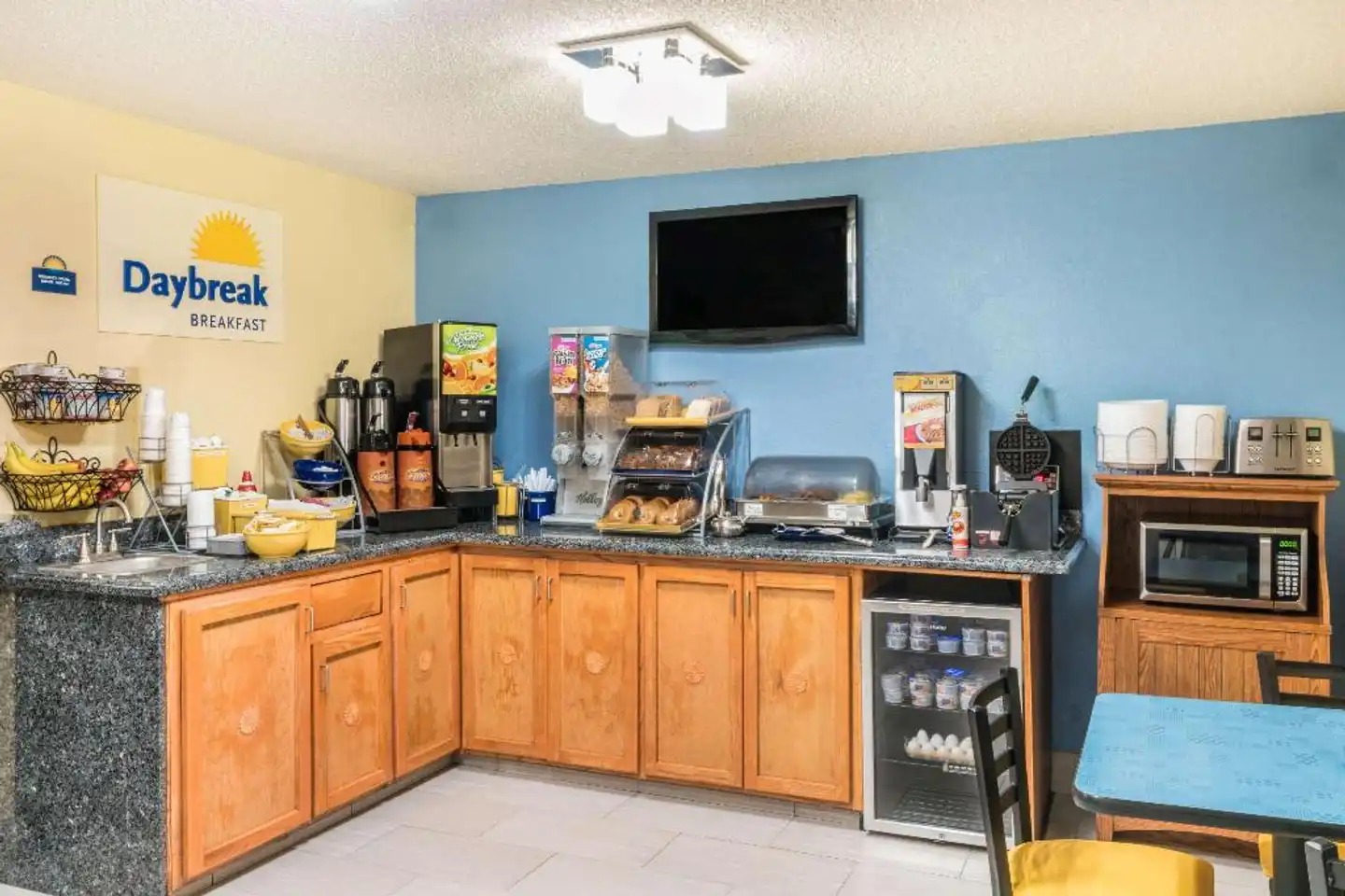 Days Inn by Wyndham Tucumcari Lobby