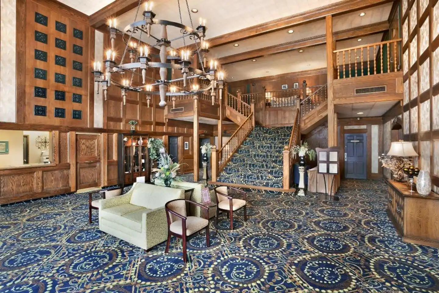 Ramada by Wyndham Washington Lobby