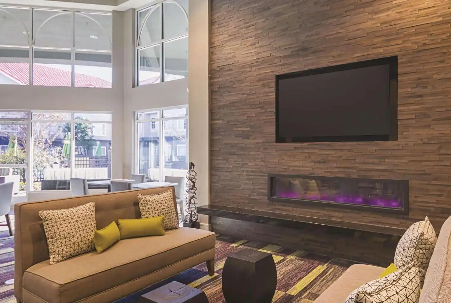 La Quinta Inn & Suites by Wyndham Austin Near The Domain Lobby