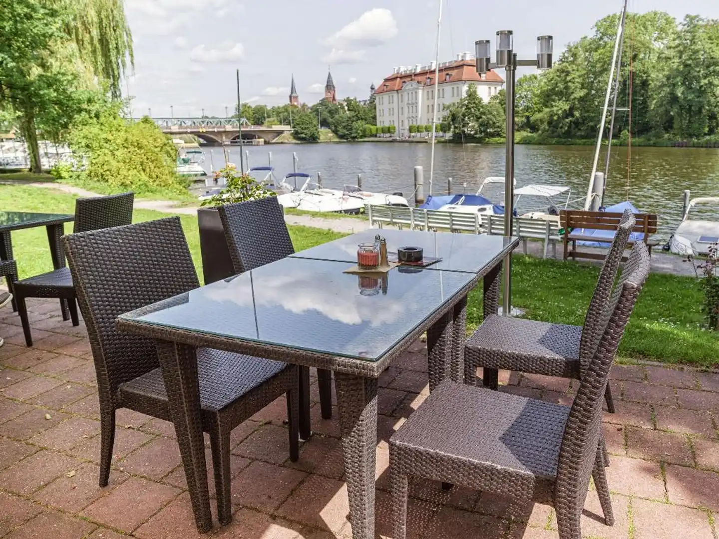 Hotel am Schloss Köpenick Berlin by Golden Tulip Terrasse