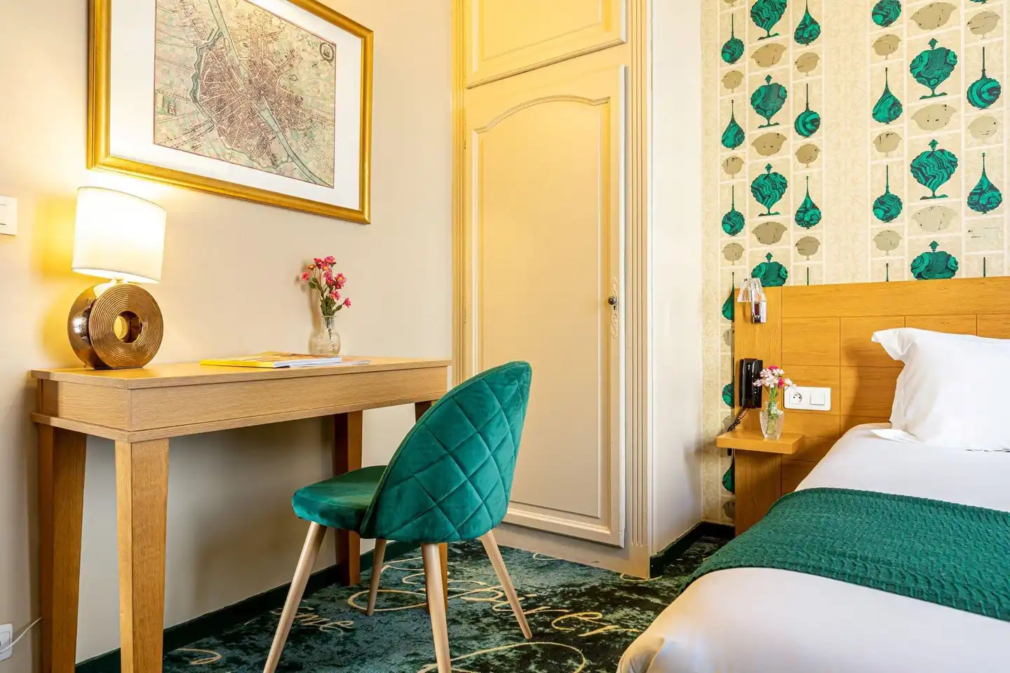 Hôtel Romance Malesherbes Wohnbeispiel