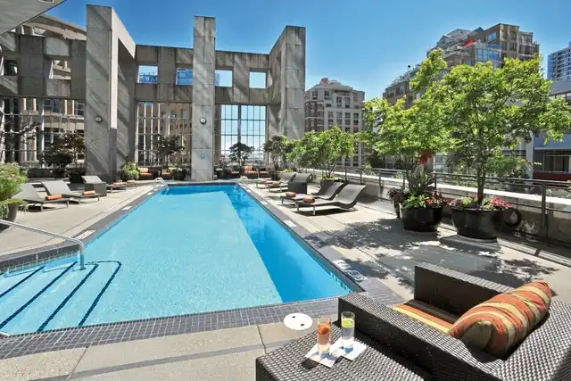Hilton Vancouver Downtown Pool