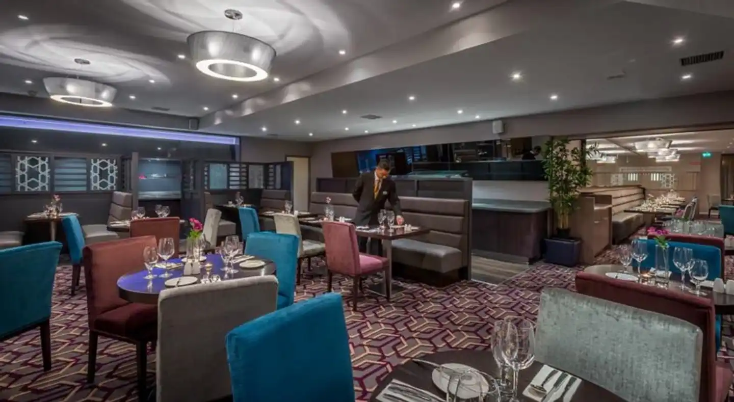 Maldron Hotel Dublin Airport Lobby