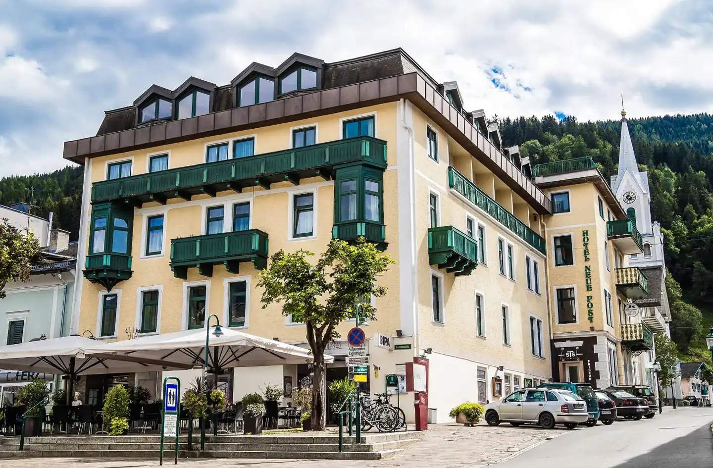 Hotel Neue Post Aussenansicht