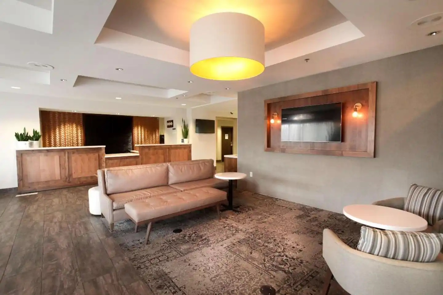 Best Western Plus Cotton Tree Inn Lobby