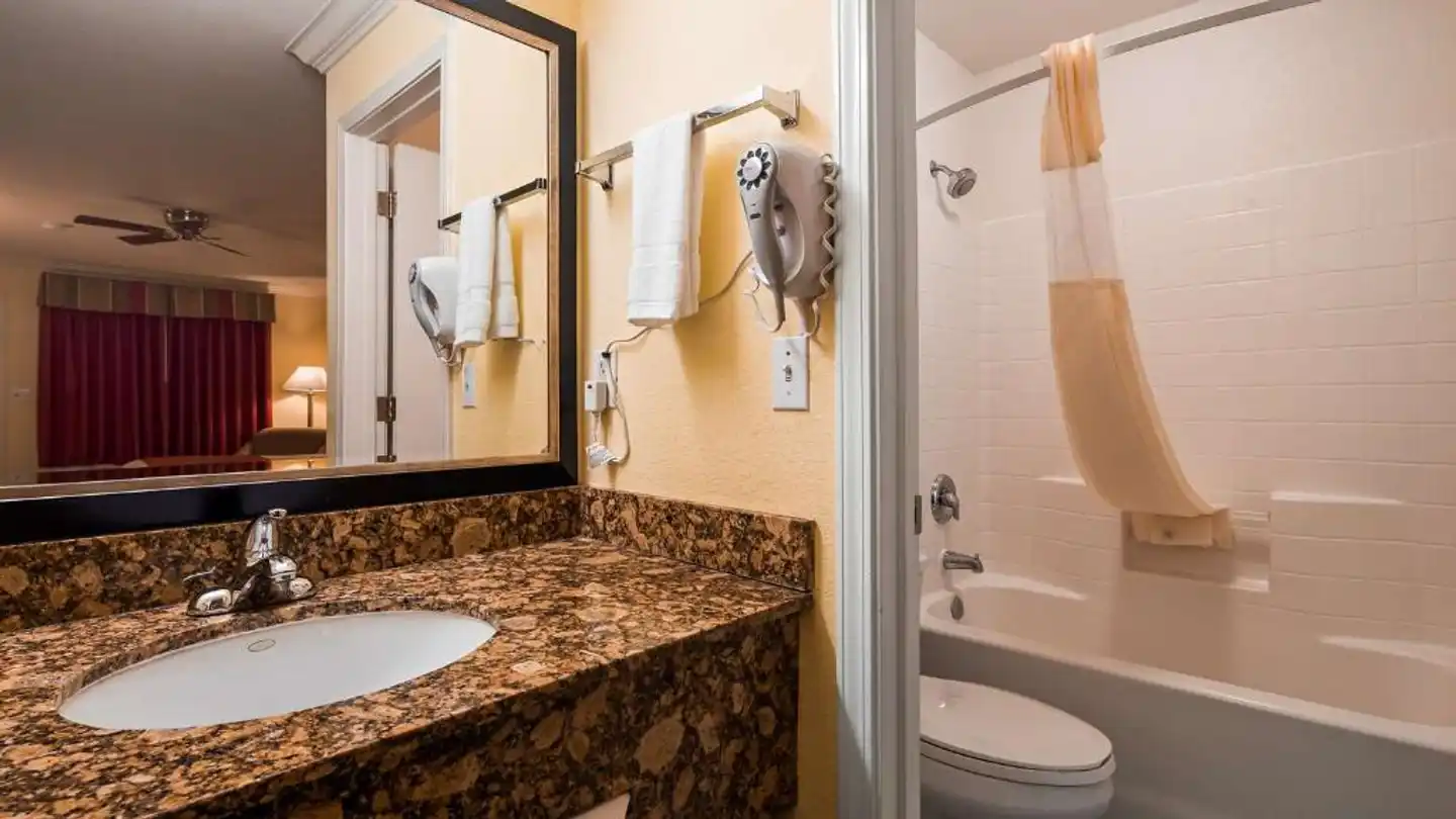 Best Western Heritage Inn Badezimmer