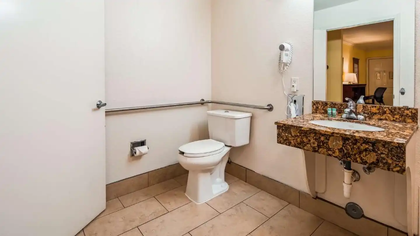 Best Western Heritage Inn Badezimmer