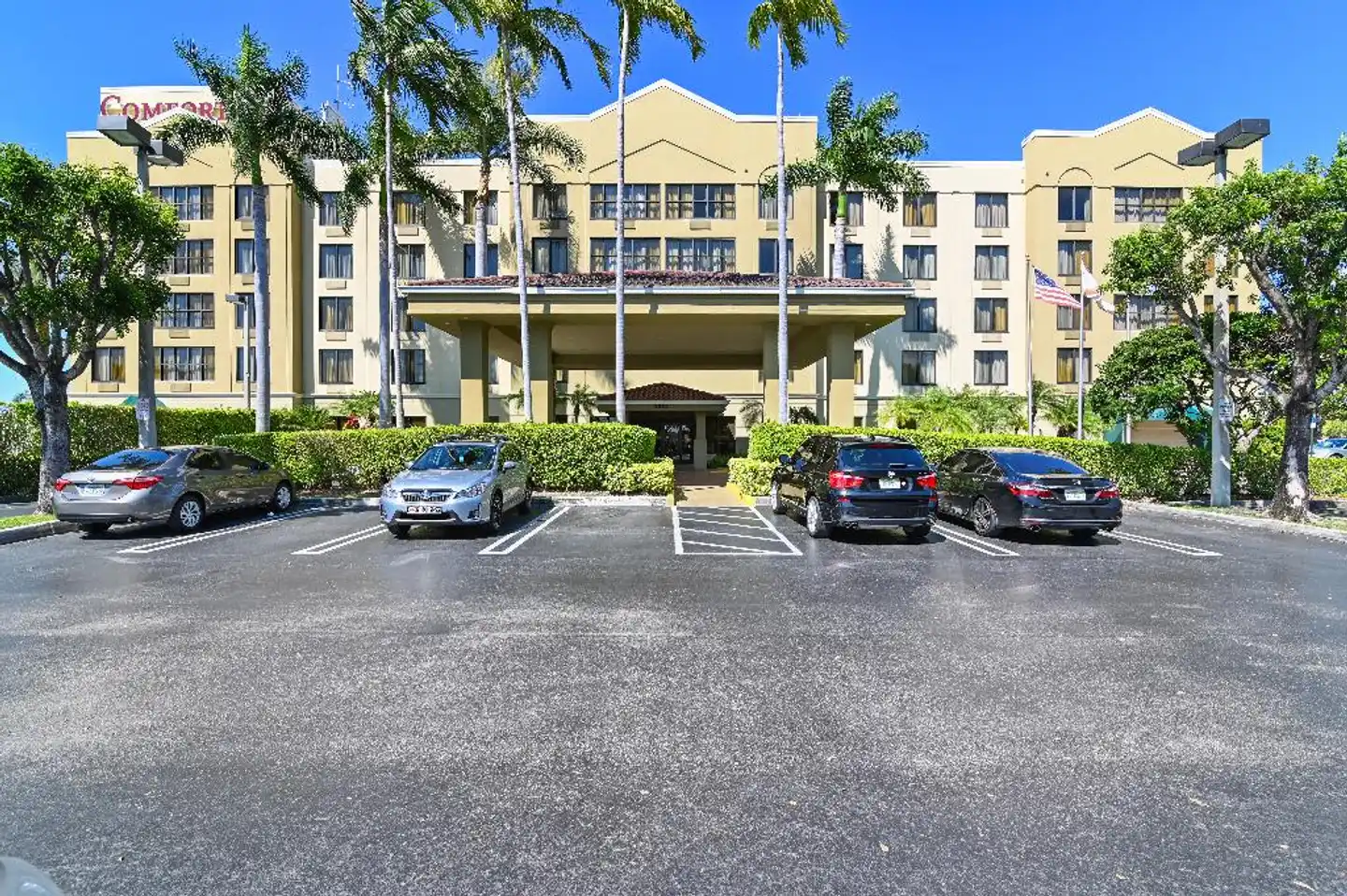 Comfort Suites Miami Aussenansicht