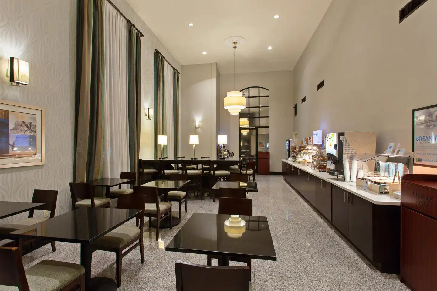 Holiday Inn Express & Suites Hermosa Beach Restaurant