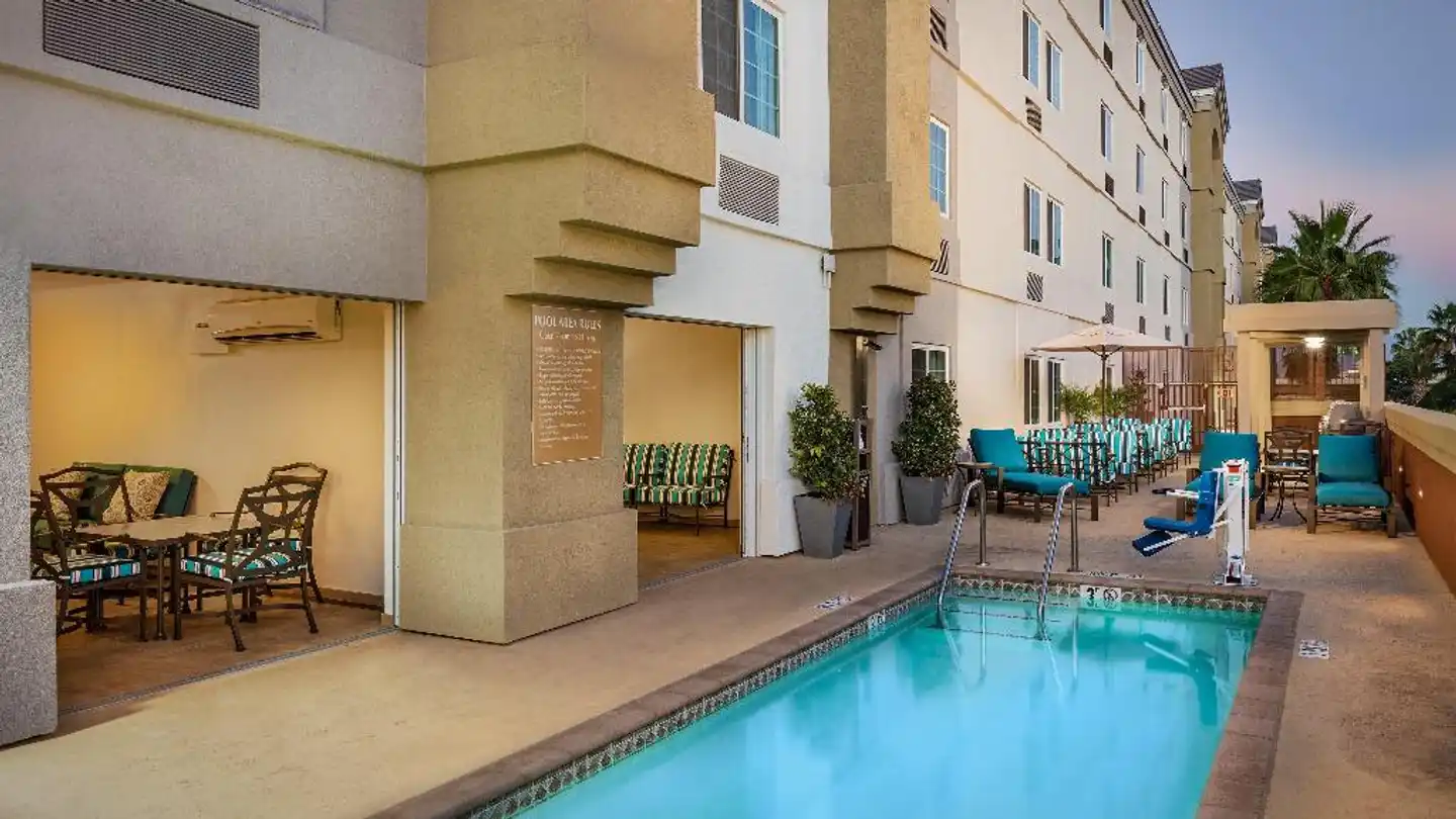 Candlewood Suites Anaheim - Resort Area Aussenansicht