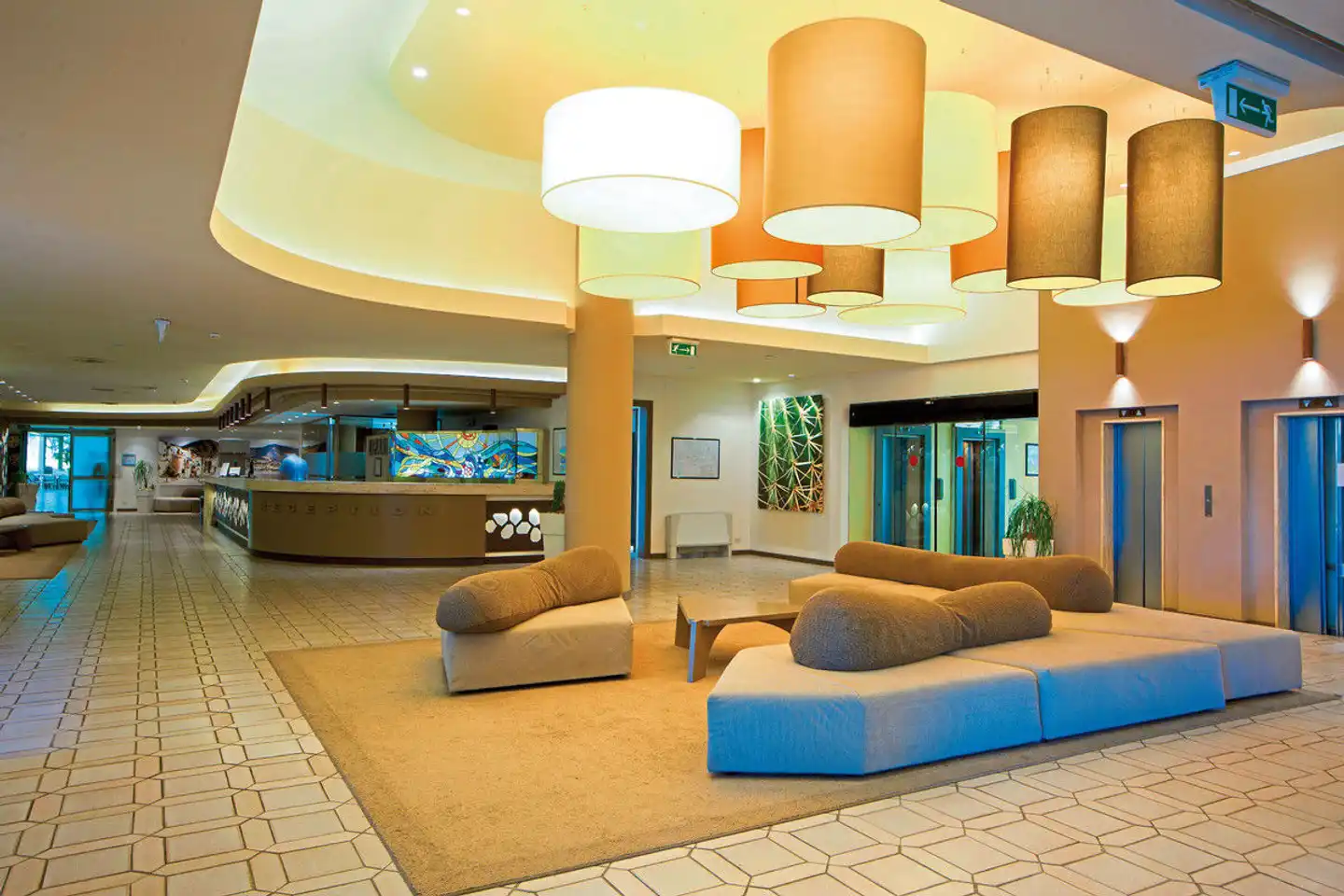 Mangia's Lipari Club Lobby