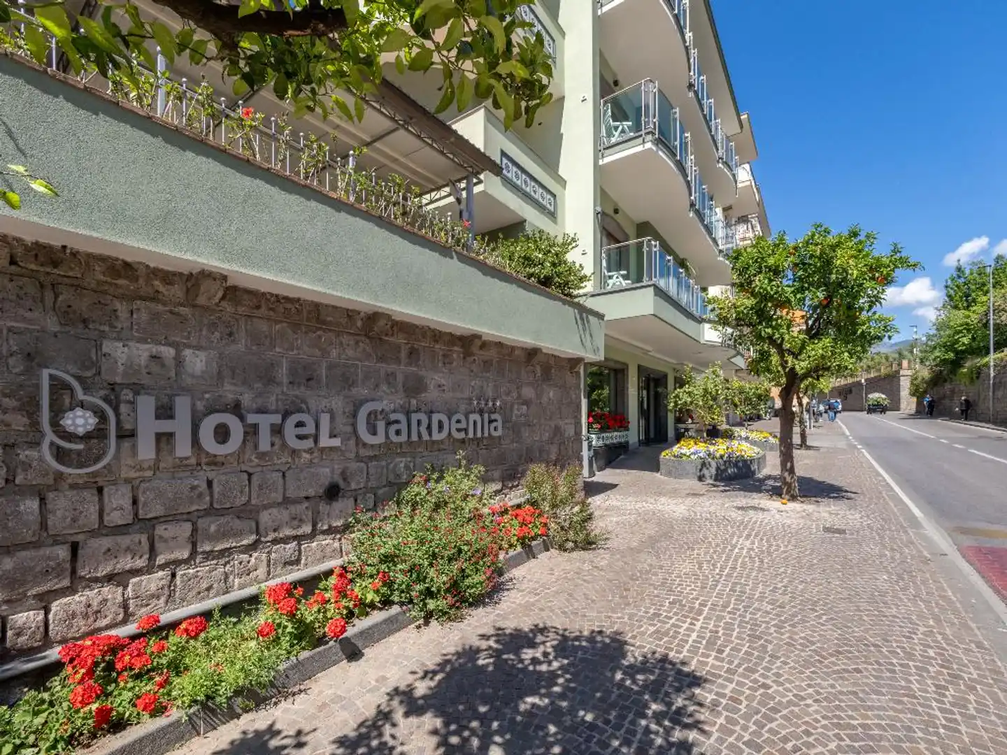 Comfort Hotel Gardenia Sorrento Coast Aussenansicht