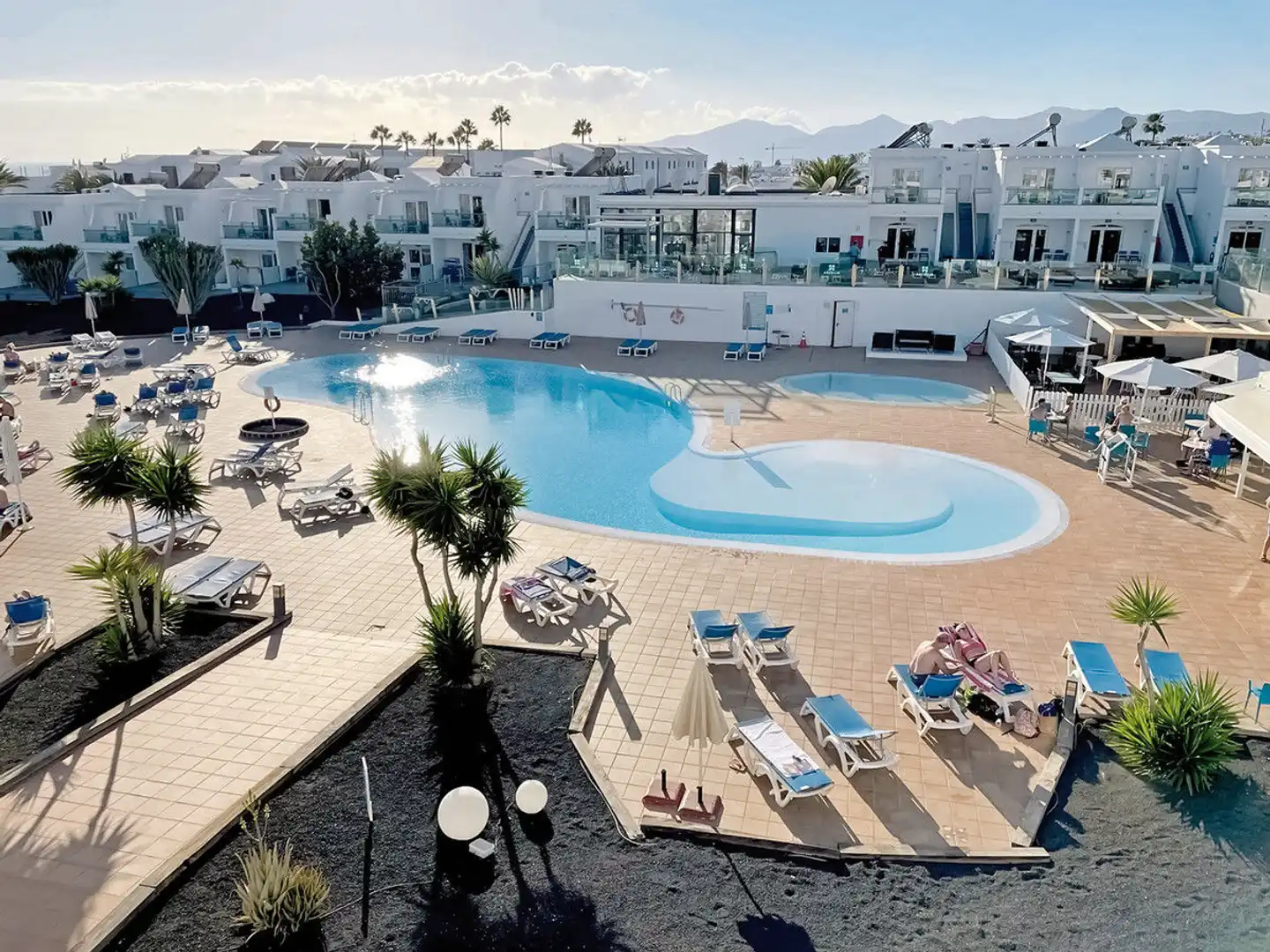 Plaza Palmeras Pool