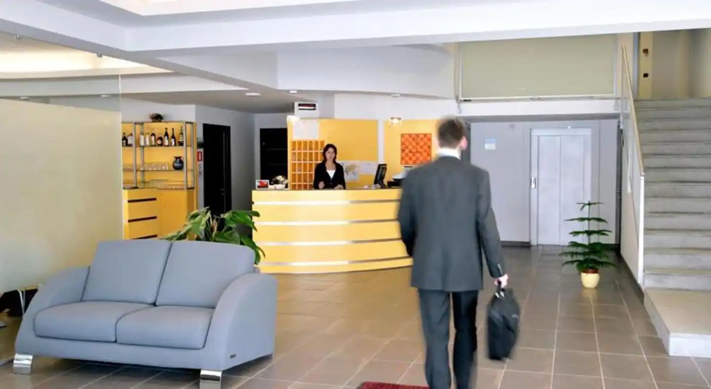 Dama Hotel Lobby