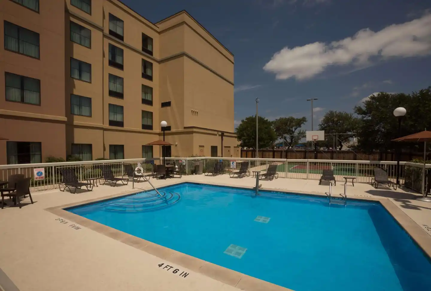 Homewood Suites by Hilton San Antonio North Pool