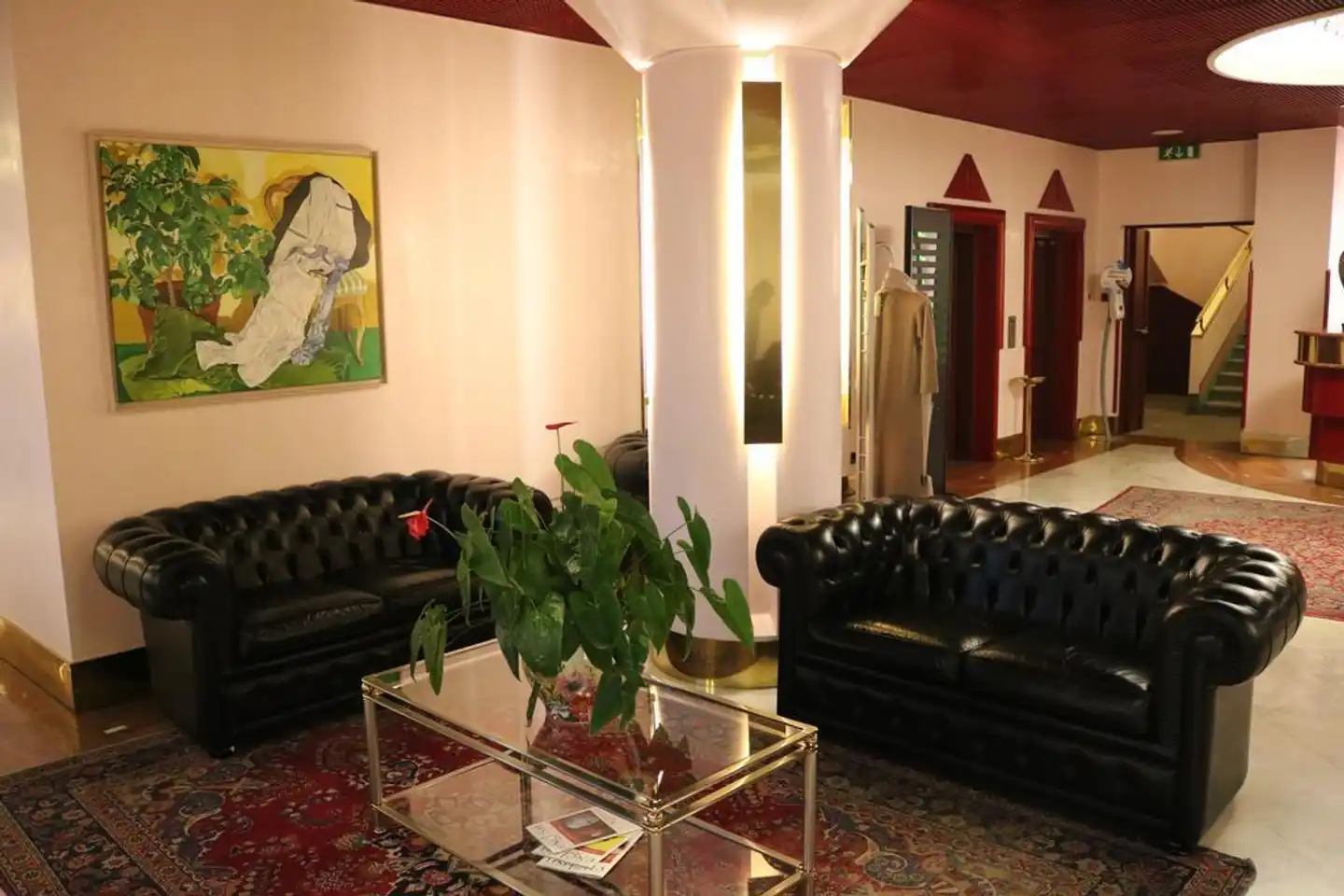 Agora' Palace Hotel Lobby