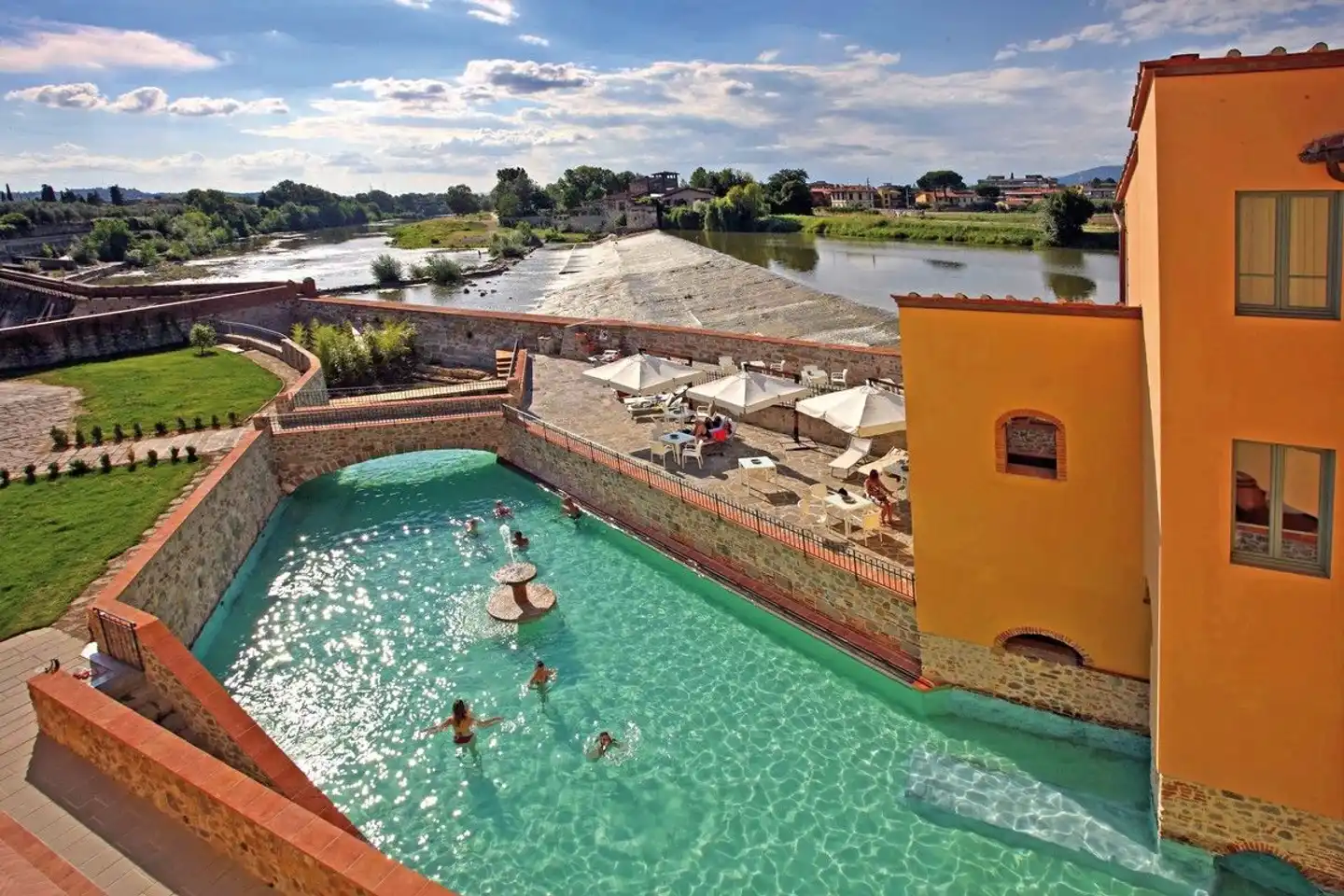 Mulino di Firenze Pool