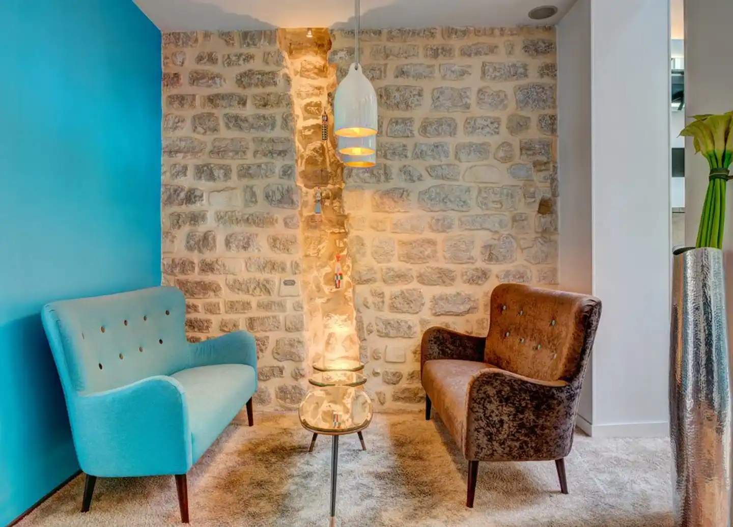 Joyce - Astotel Lobby