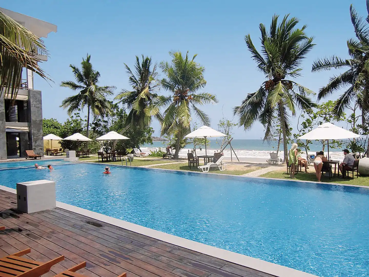 Paradise Beach Club Mirissa Pool