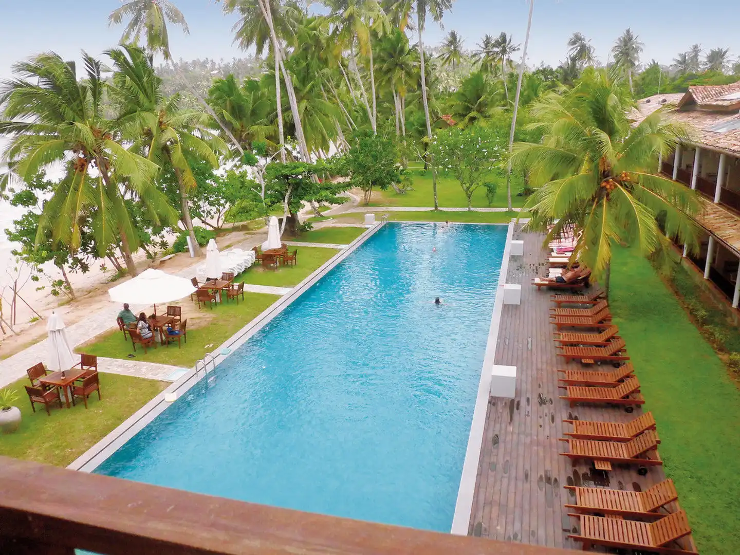 Paradise Beach Club Mirissa Pool