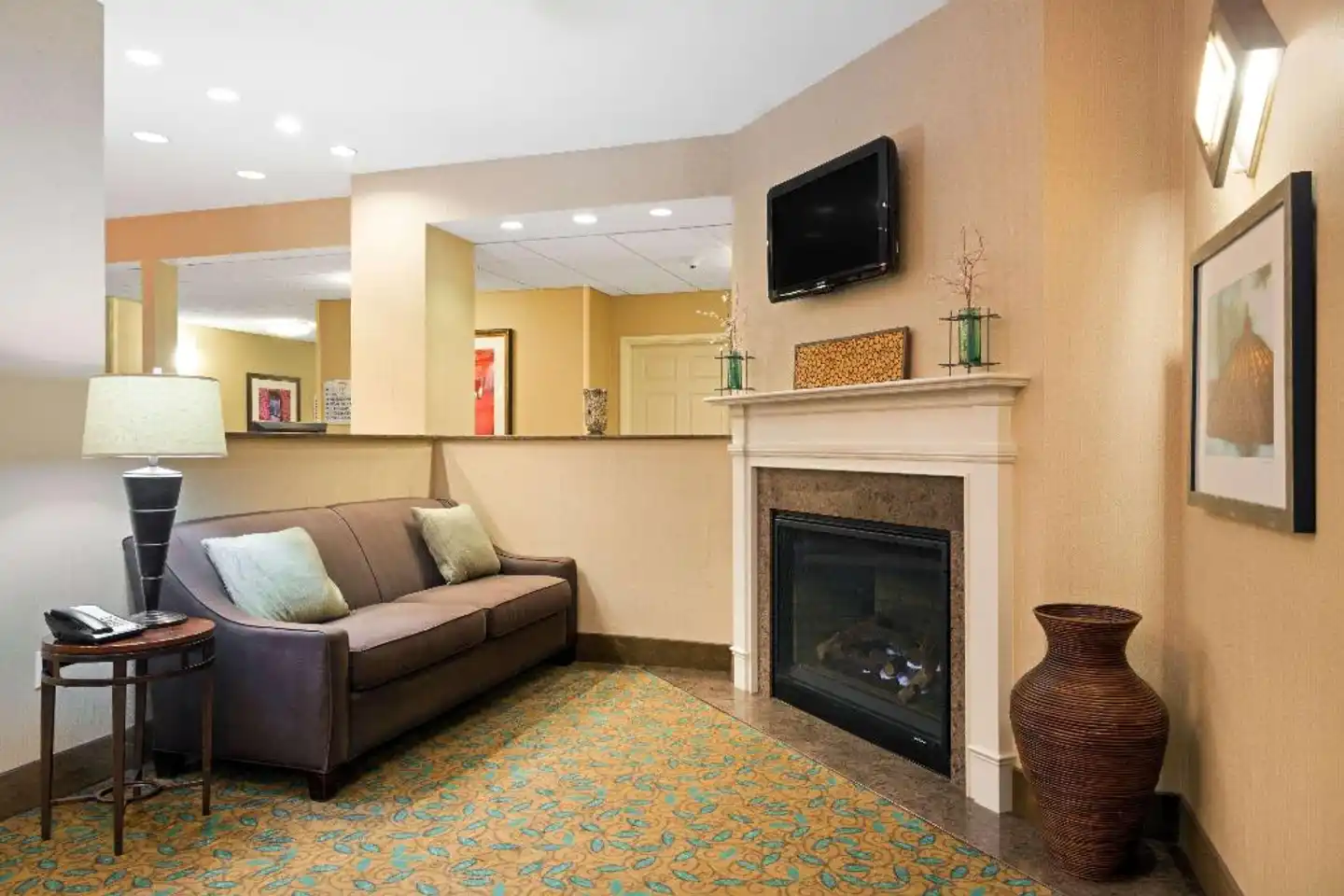 Baymont by Wyndham Denver International Airport Lobby