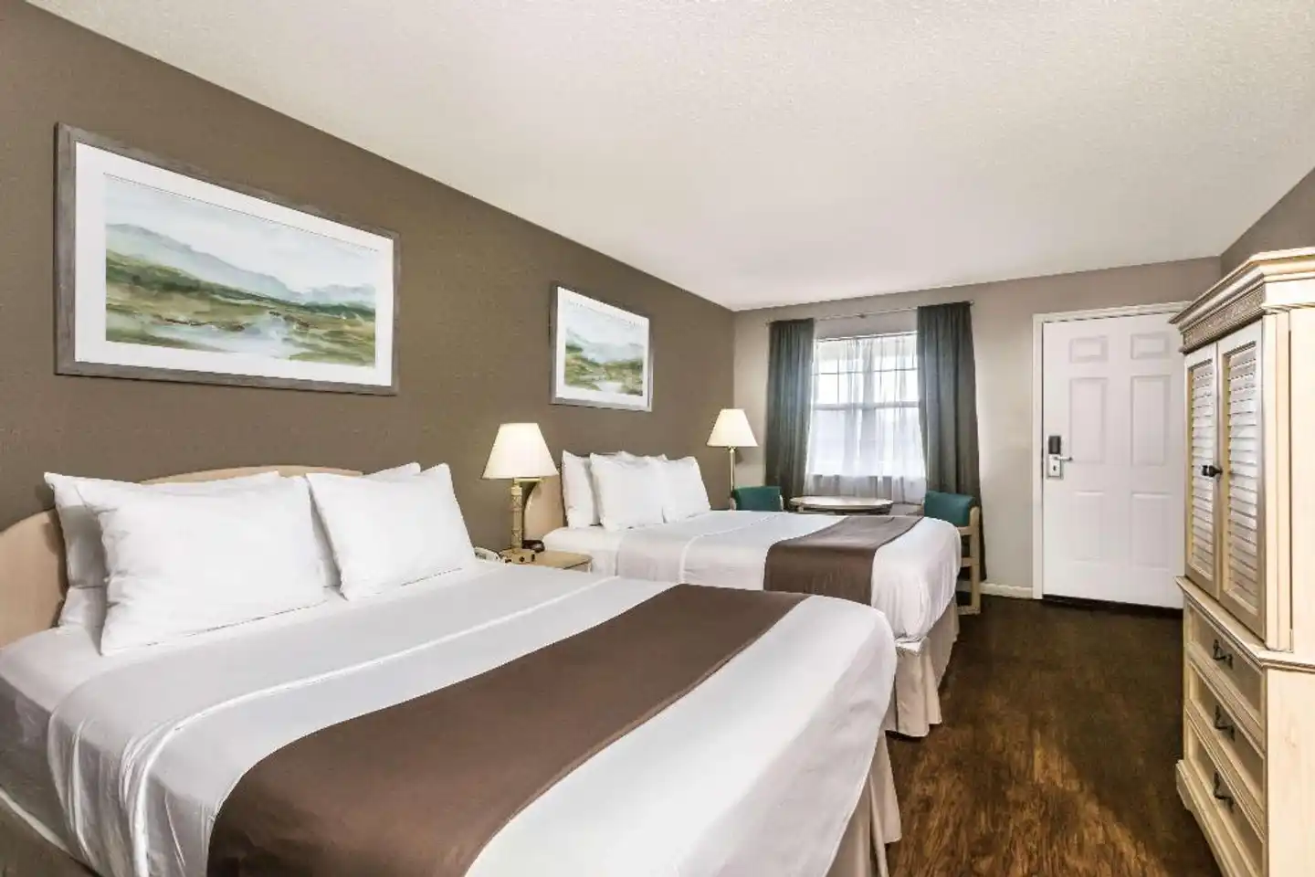 Super 8 by Wyndham Madison Wohnbeispiel
