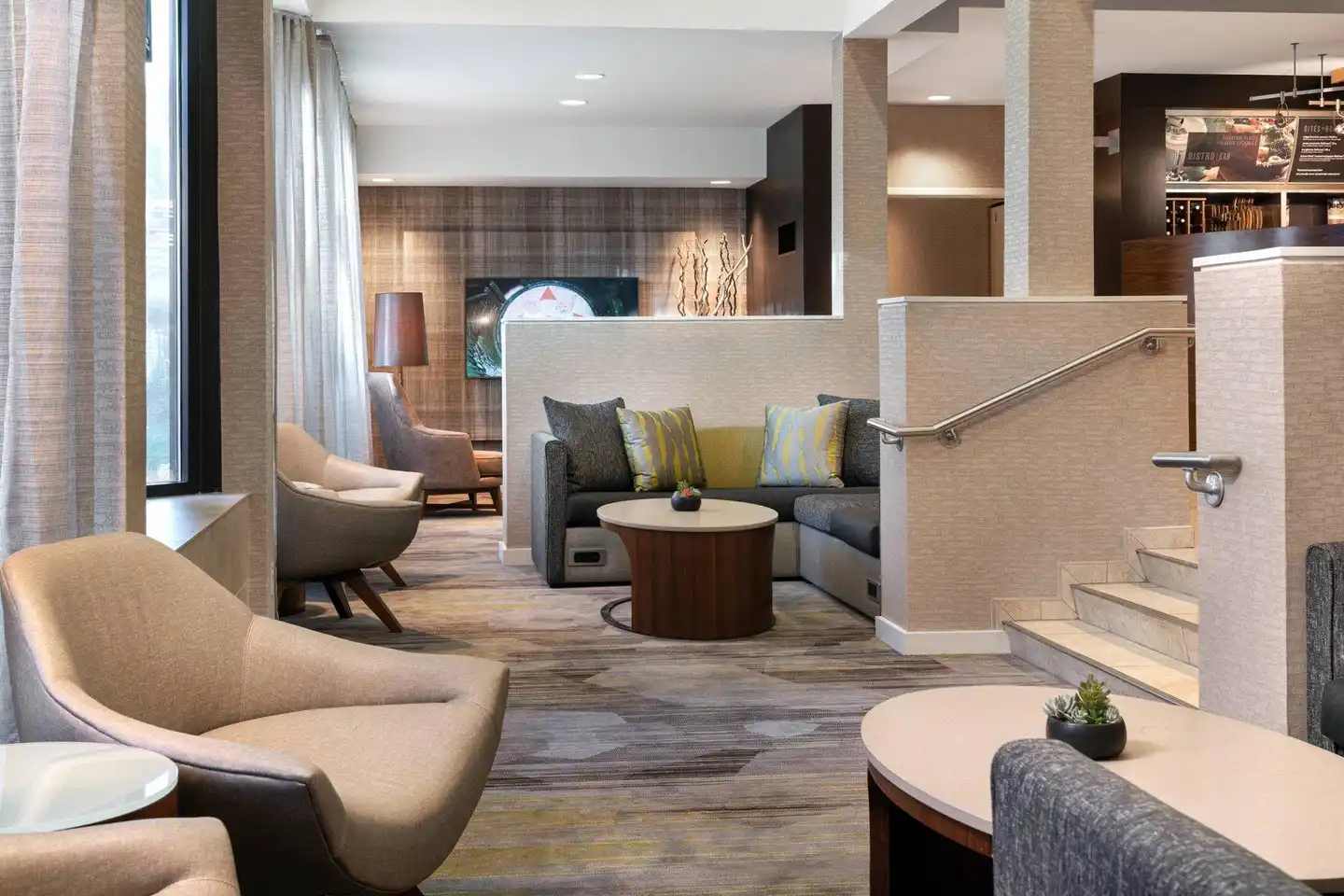 Courtyard by Marriott Las Vegas Convention Center Lobby