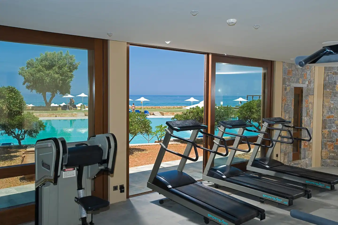 Kernos Beach Sport und Entertainment