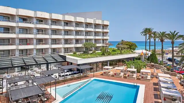 Serrano Palace Pool