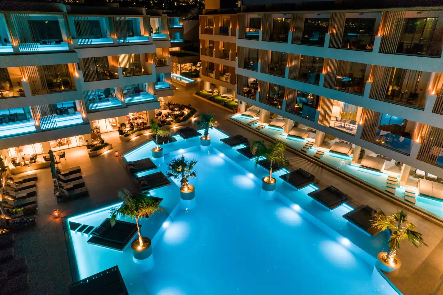 Akasha Beach Hotel & Spa POOL