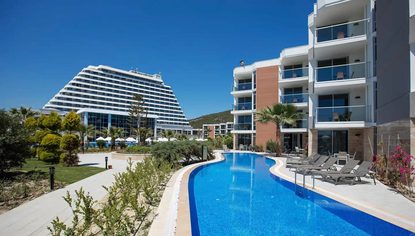 Palm Wings Ephesus Beach Resort Pool